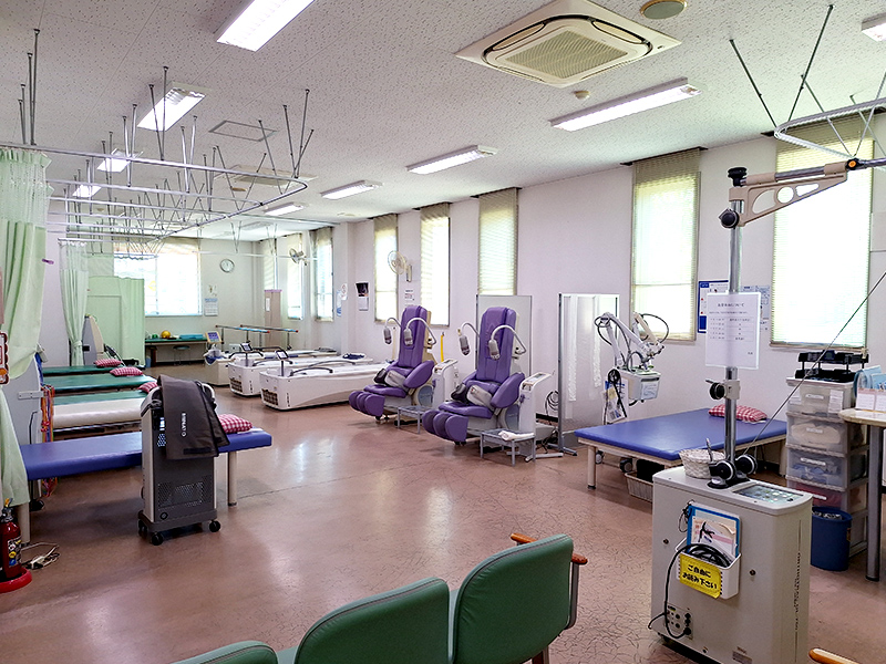松岡整形外科 リハビリ室